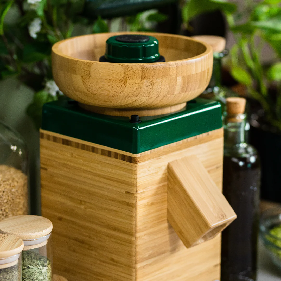 Refurbished Harvest Grain Mill - Forest Green - Image 3
